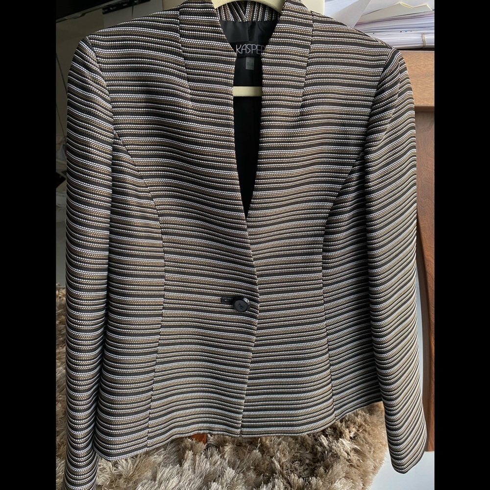 Elegant and classic blazer